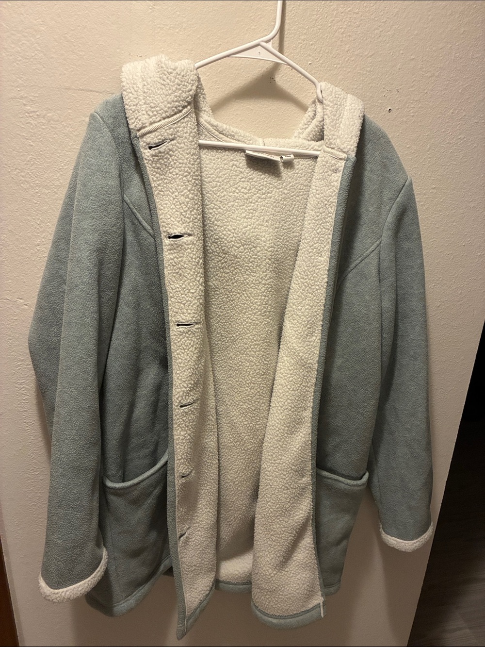 D&CO Jacket - Picture 2 of 4